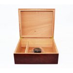 Humidor 09504 na 25 cygar, cedr/fornir, bordo/mat 26x22.3x10.5 cm