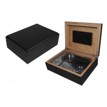 Czarny, drewniany humidor na 12 cygar.