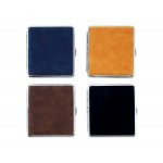 Cztery kolory papierośnic metal/PVC: niebieski, żółty, brązowy i czarny.,