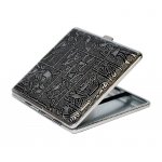 Papierośnica 5-9055 (0410100) „Egipt” metal/PU 80 mm czarna/srebrny wzór 10 x 9.5 cm